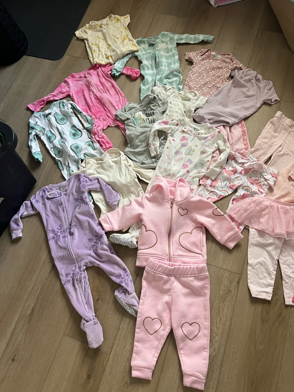 12M Assorted BabyGirls Sleepwear Bundle in Pastels (Pink, Lavender, Mint, Cream)